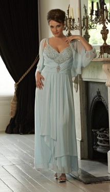 Chiffon evening dress with a sexy sweetheart neckline. Evening Dress