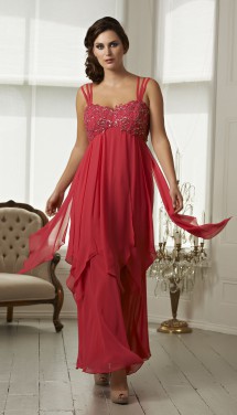 Glamorous full length evening gown in chiffon. Evening Dress