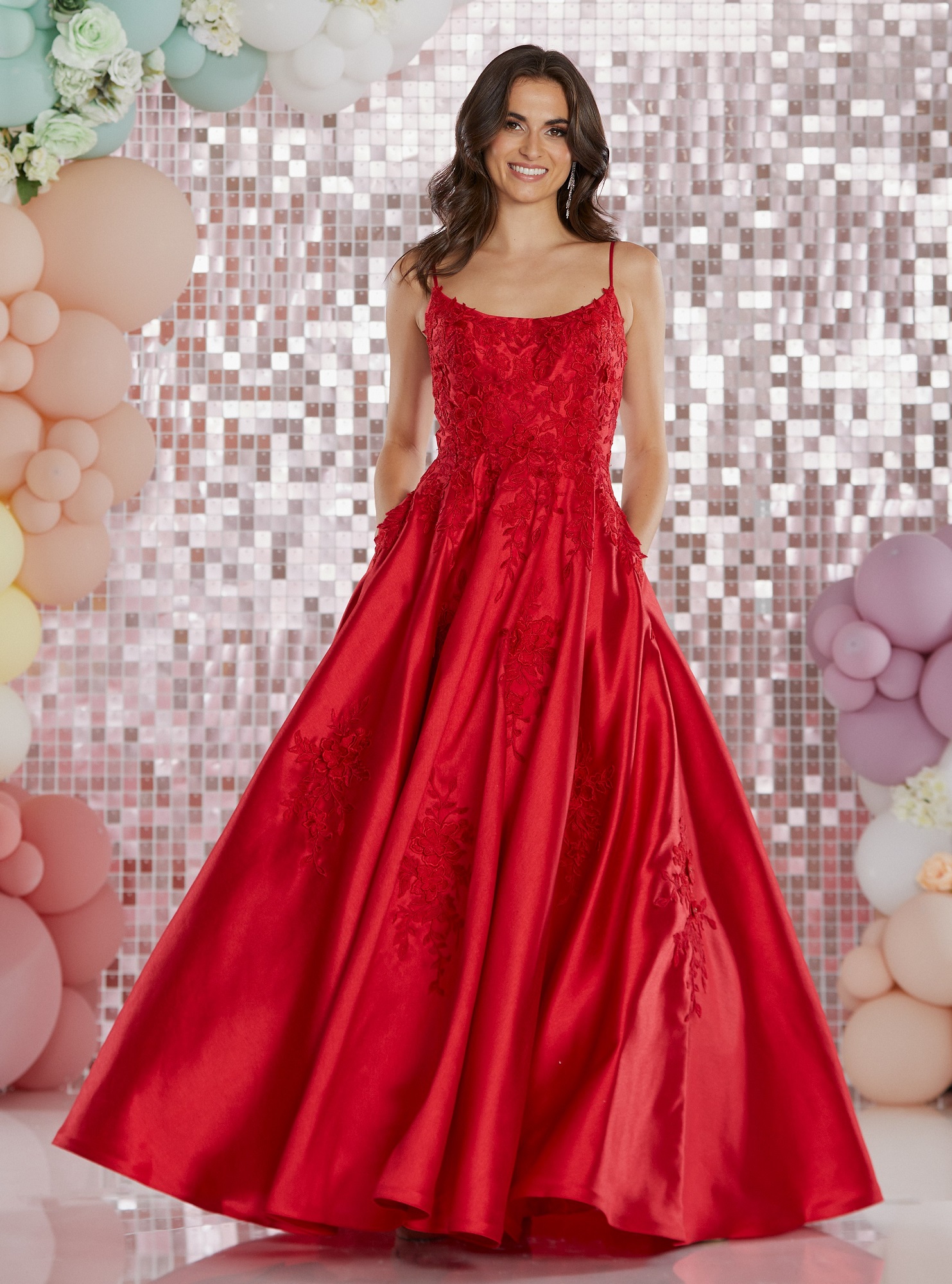 REDUCED from 495 to 199 size 12 and 20 only at Ball Gown Heaven